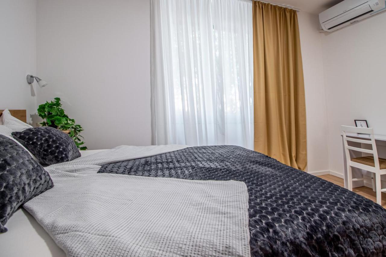 Apartments Euphoria East リエカ エクステリア 写真