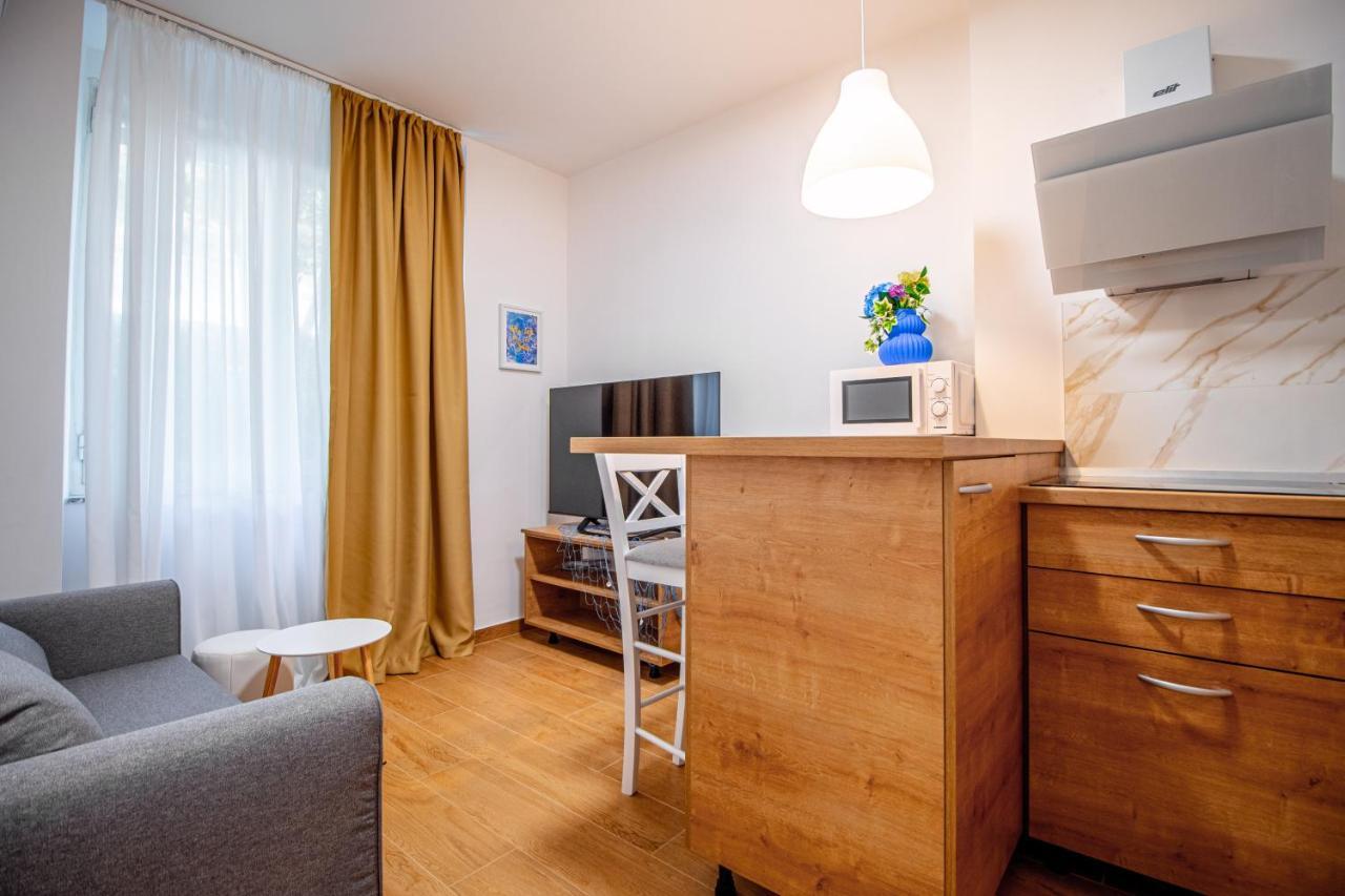 Apartments Euphoria East リエカ エクステリア 写真
