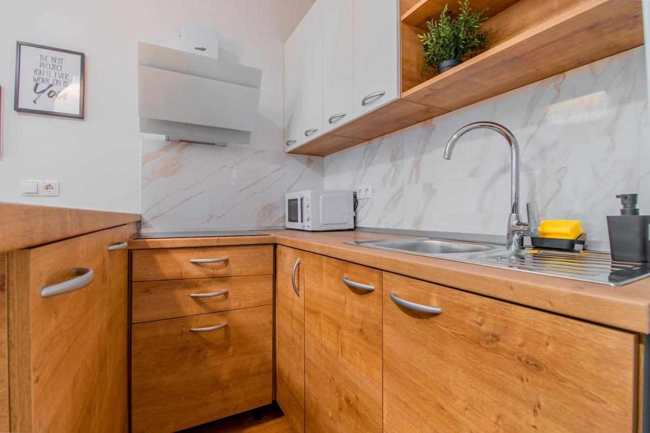 Apartments Euphoria East リエカ エクステリア 写真